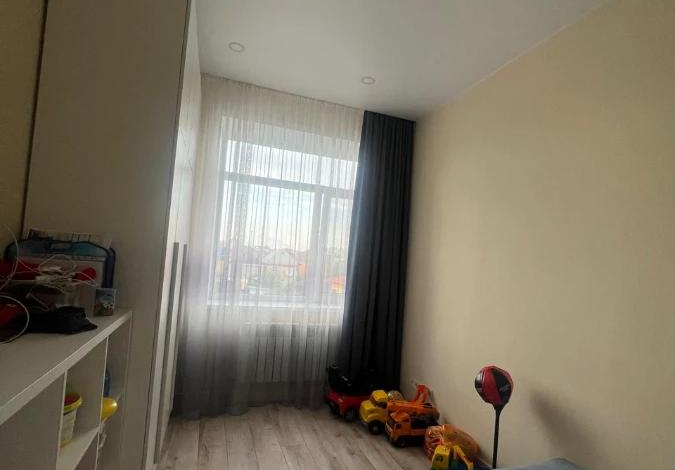 3-комнатная квартира · 86.2 м² · 3/4 этаж, Естая 94/2