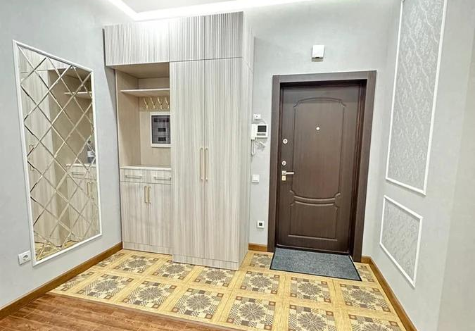 3-комнатная квартира, 108 м², 2/9 этаж, Храпатый 17/1