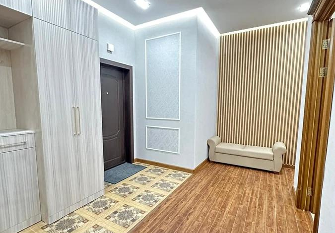 3-комнатная квартира, 108 м², 2/9 этаж, Храпатый 17/1