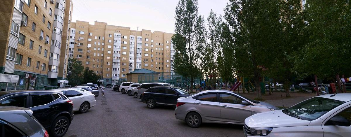 3-комнатная квартира, 72 м², 8/9 этаж, Мустафина 21/1-4