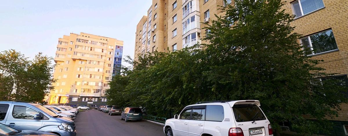 3-комнатная квартира, 72 м², 8/9 этаж, Мустафина 21/1-4