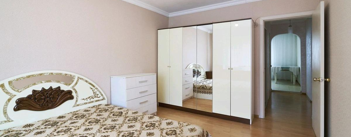 3-комнатная квартира, 72 м², 8/9 этаж, Мустафина 21/1-4