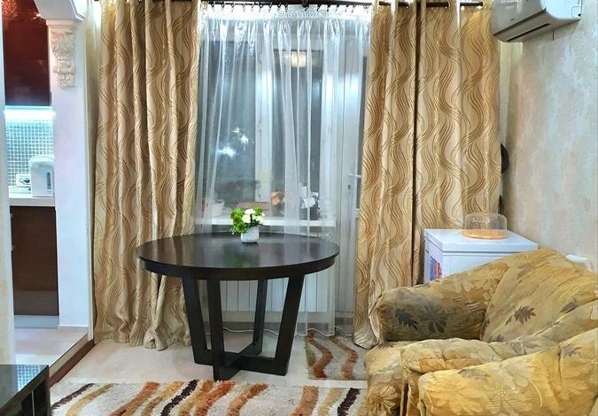 3-комнатная квартира · 60 м² · 4/5 этаж, Казыбек би 120 — Абая