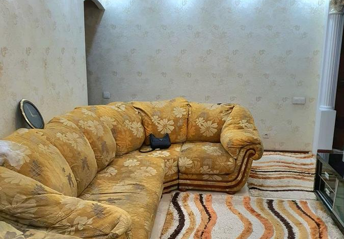 3-комнатная квартира · 60 м² · 4/5 этаж, Казыбек би 120 — Абая