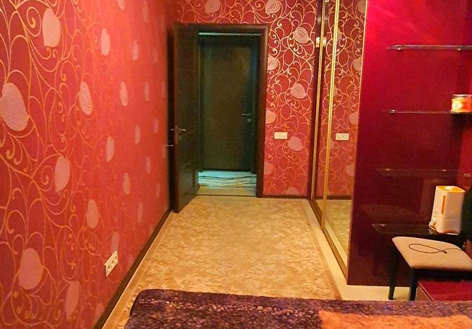3-комнатная квартира · 60 м² · 4/5 этаж, Казыбек би 120 — Абая