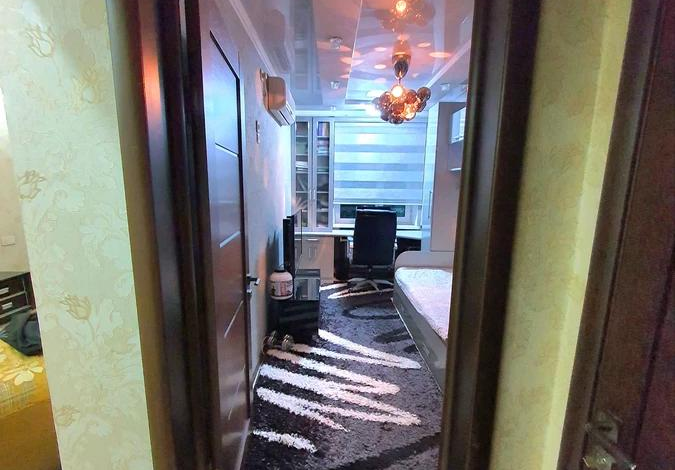 3-комнатная квартира · 60 м² · 4/5 этаж, Казыбек би 120 — Абая