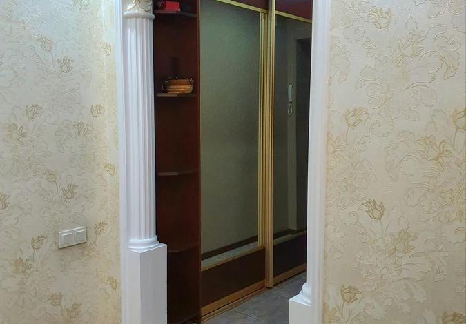3-комнатная квартира · 60 м² · 4/5 этаж, Казыбек би 120 — Абая