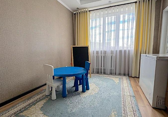 3-комнатная квартира, 75 м², 5/25 этаж, Абая 92/1