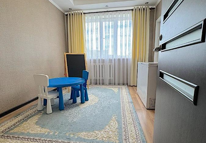 3-комнатная квартира, 75 м², 5/25 этаж, Абая 92/1