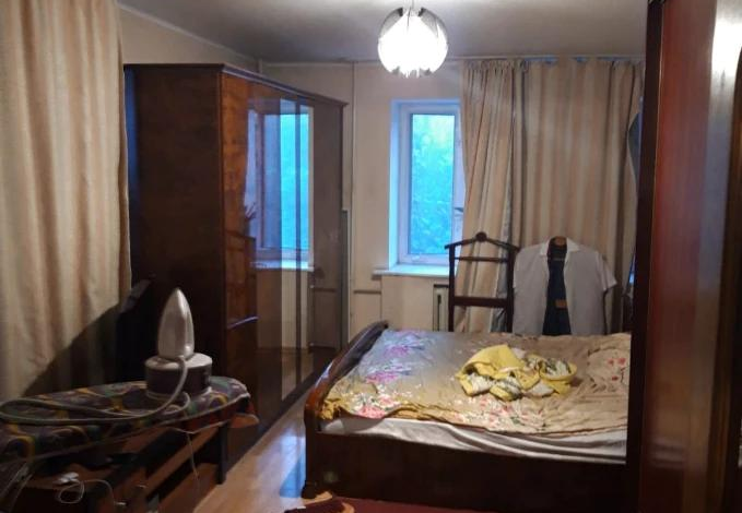 3-комнатная квартира, 69 м², 3/5 этаж, Абая 32