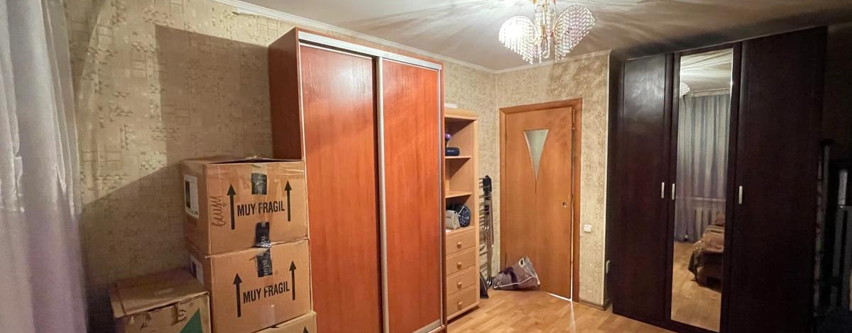 2-комнатная квартира, 50 м², 1/5 этаж, манаса 6