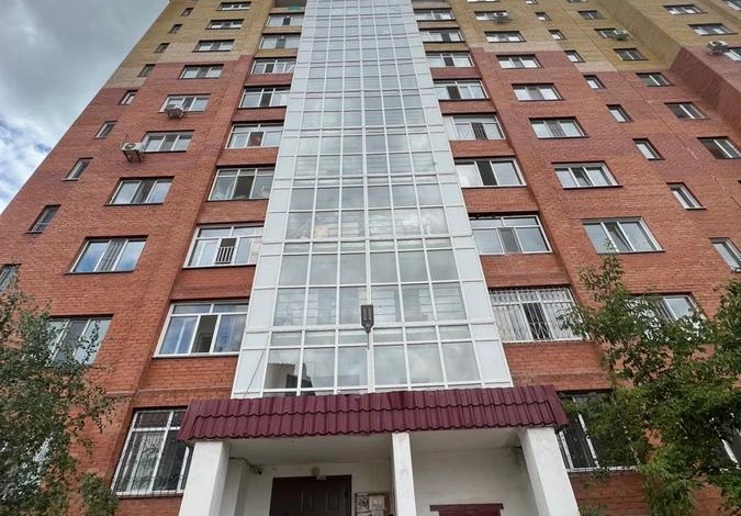 3-комнатная квартира, 79 м², 12/15 этаж, Тлендиева 16/1