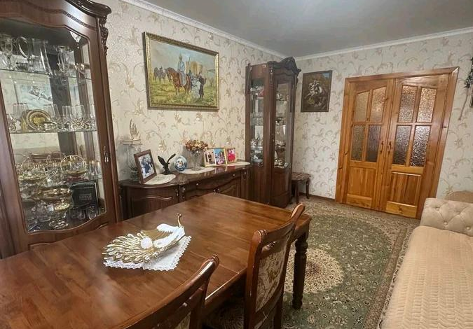 3-комнатная квартира · 68 м² · 7/9 этаж, Толстого 101/1