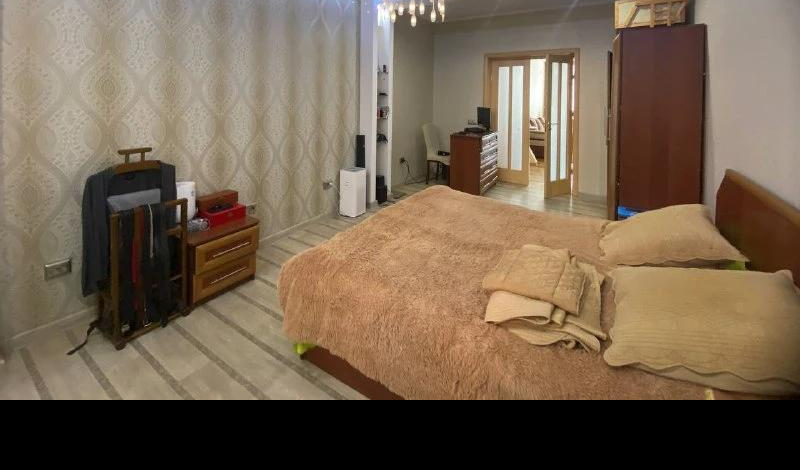 4-комнатная квартира, 100 м², 2/9 этаж, момушылы 26