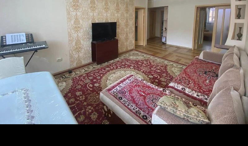 4-комнатная квартира, 100 м², 2/9 этаж, момушылы 26