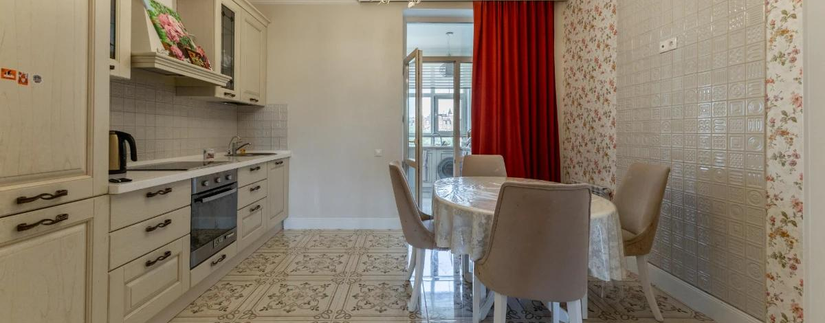 4-комнатная квартира, 145 м², 3/6 этаж, Амман