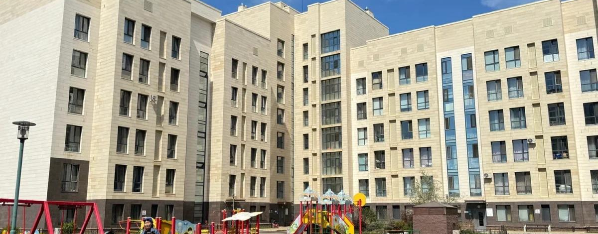 2-комнатная квартира, 72.2 м², 4/9 этаж, Мәңгілік Ел 53