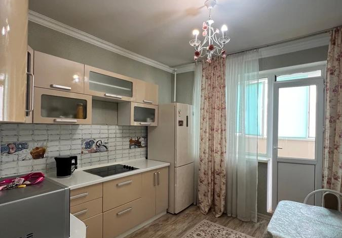3-комнатная квартира, 90.1 м², 7/13 этаж, Чингиза Айтматова