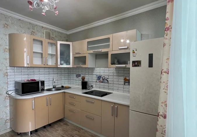 3-комнатная квартира, 90.1 м², 7/13 этаж, Чингиза Айтматова