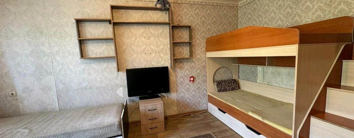 1-комнатная квартира, 30 м², 3/5 этаж, Агбугы 8