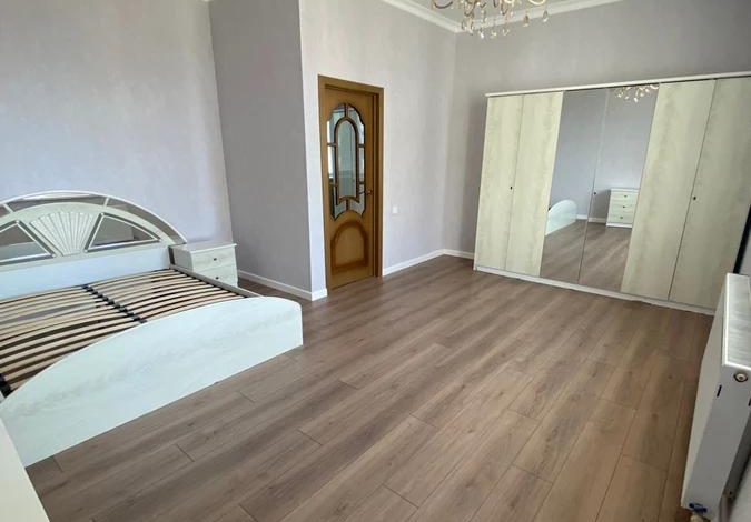 3-комнатная квартира, 127 м², 10/22 этаж, Калдаякова 13