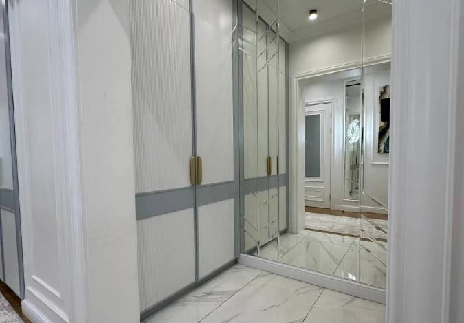 4-комнатная квартира, 150 м², 4/18 этаж, Кайым Мухамедханов