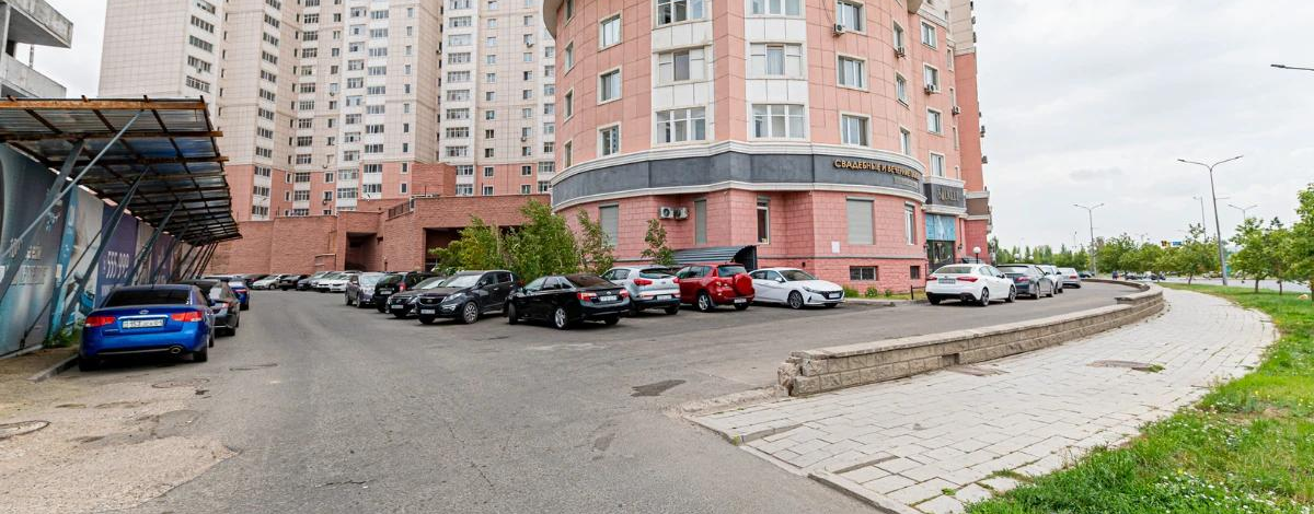 4-комнатная квартира, 122 м², 6/22 этаж, Кабанбай батыра 43В