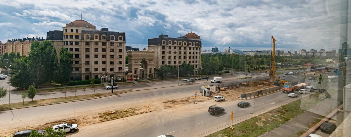 4-комнатная квартира, 122 м², 6/22 этаж, Кабанбай батыра 43В