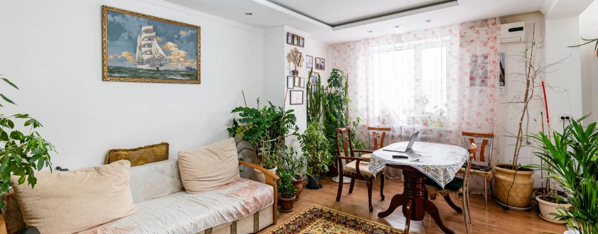 3-комнатная квартира, 68 м², 8/10 этаж, Сауран 3