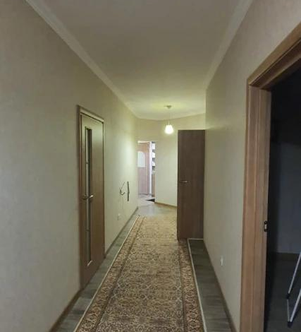 5-комнатная квартира, 137 м², 2/9 этаж, Сарайшык 9