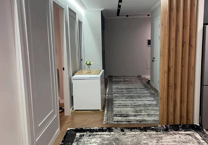 4-комнатная квартира, 95 м², 2/8 этаж, Онгарсынова