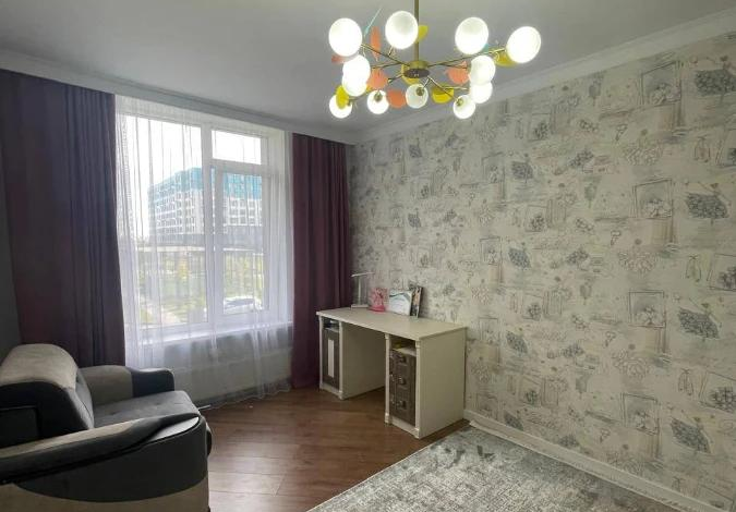 4-комнатная квартира, 95 м², 2/8 этаж, Онгарсынова