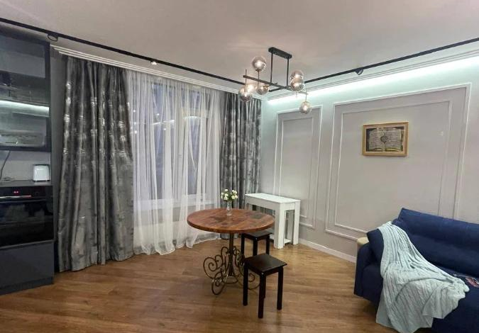 4-комнатная квартира, 95 м², 2/8 этаж, Онгарсынова