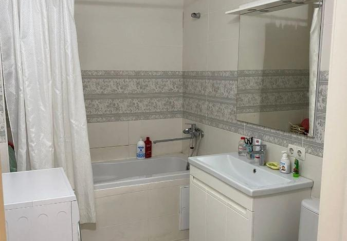 1-комнатная квартира, 41 м², 4/8 этаж, Улы Дала 65/2