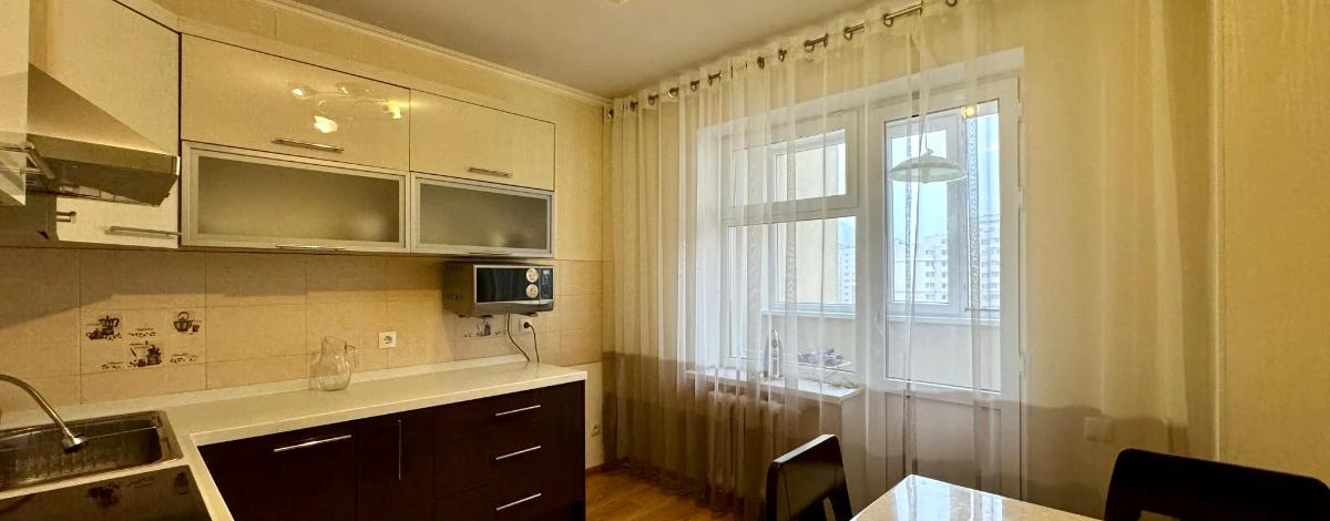 2-комнатная квартира, 61 м², 11/15 этаж, Мәңгілік Ел 19