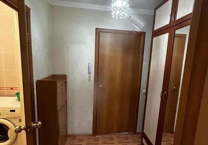 1-комнатная квартира, 28 м², 4/5 этаж, манаса