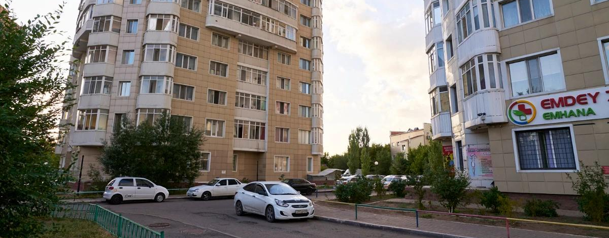 3-комнатная квартира, 77 м², 24/25 этаж, Абая пр-т 92/2