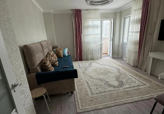 3-комнатная квартира, 73 м², 6/12 этаж, Сыганак 18