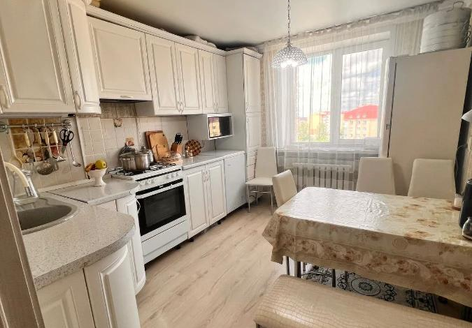 2-комнатная квартира, 60 м², 6/6 этаж, Иле 30