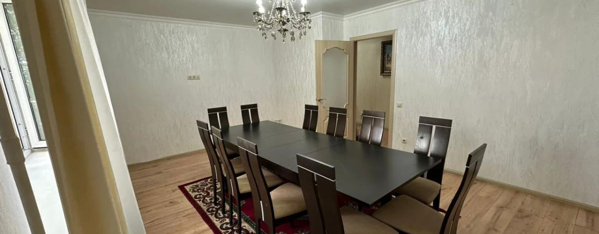 3-комнатная квартира, 78.1 м², 1/6 этаж, Жургенова 28