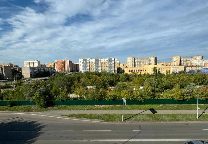 3-комнатная квартира, 60 м², 5/6 этаж, Шакарим Кудайбердыулы пр. 38