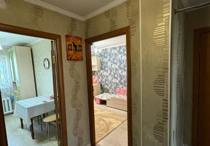 3-комнатная квартира, 60 м², 5/6 этаж, Шакарим Кудайбердыулы пр. 38