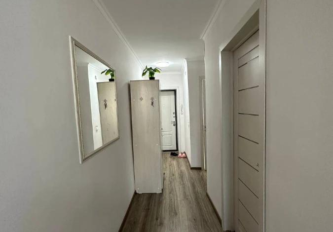 3-комнатная квартира, 50 м², 4/5 этаж, Абая 57/1