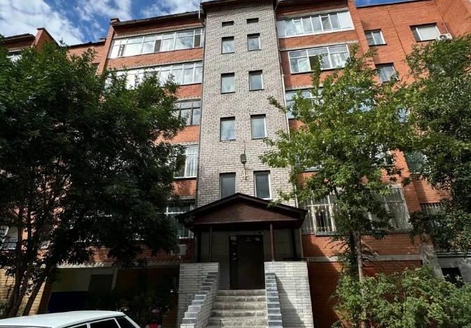 1-комнатная квартира, 45.6 м², 1/5 этаж, Абая 952