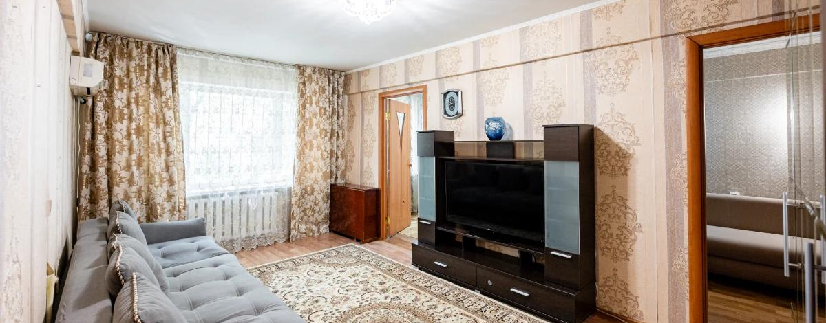 2-комнатная квартира, 45 м², 1/5 этаж, Женис 79/1