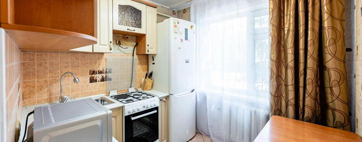 2-комнатная квартира, 45 м², 1/5 этаж, Женис 79/1