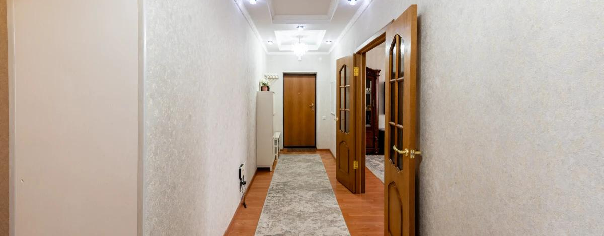 3-комнатная квартира, 85 м², 12/12 этаж, Валиханова 1