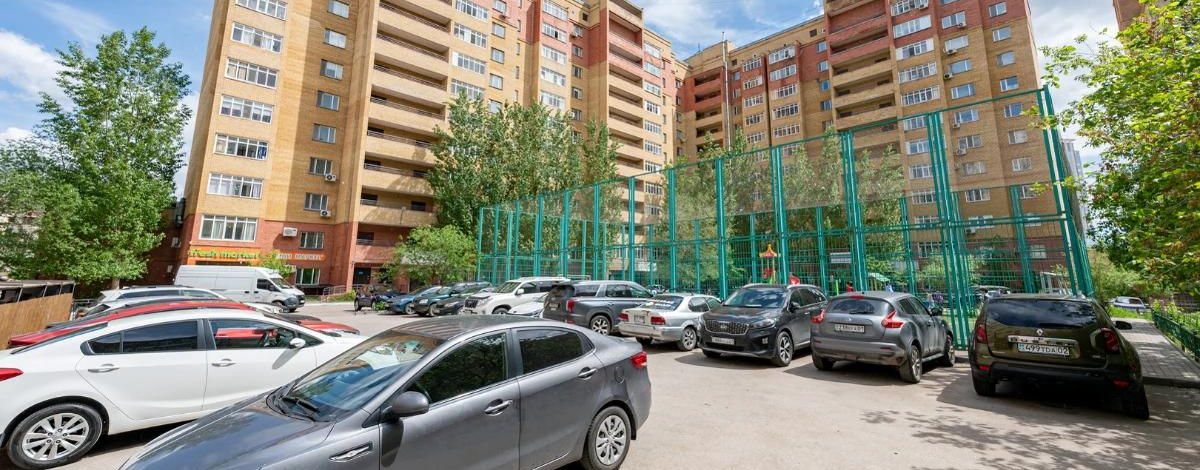 3-комнатная квартира, 85 м², 12/12 этаж, Валиханова 1