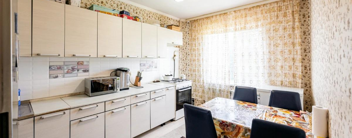 3-комнатная квартира, 68 м², 4/6 этаж, Алексея Петрова 23