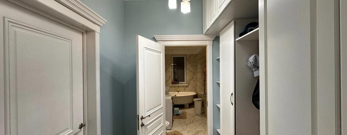 6-комнатная квартира · 220 м² · 1/2 этаж, Закрытый городок Тұлпар 203/6